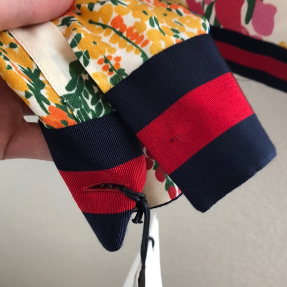 Authentic Gucci floral shirt button front blouse - Picture 9 of 16